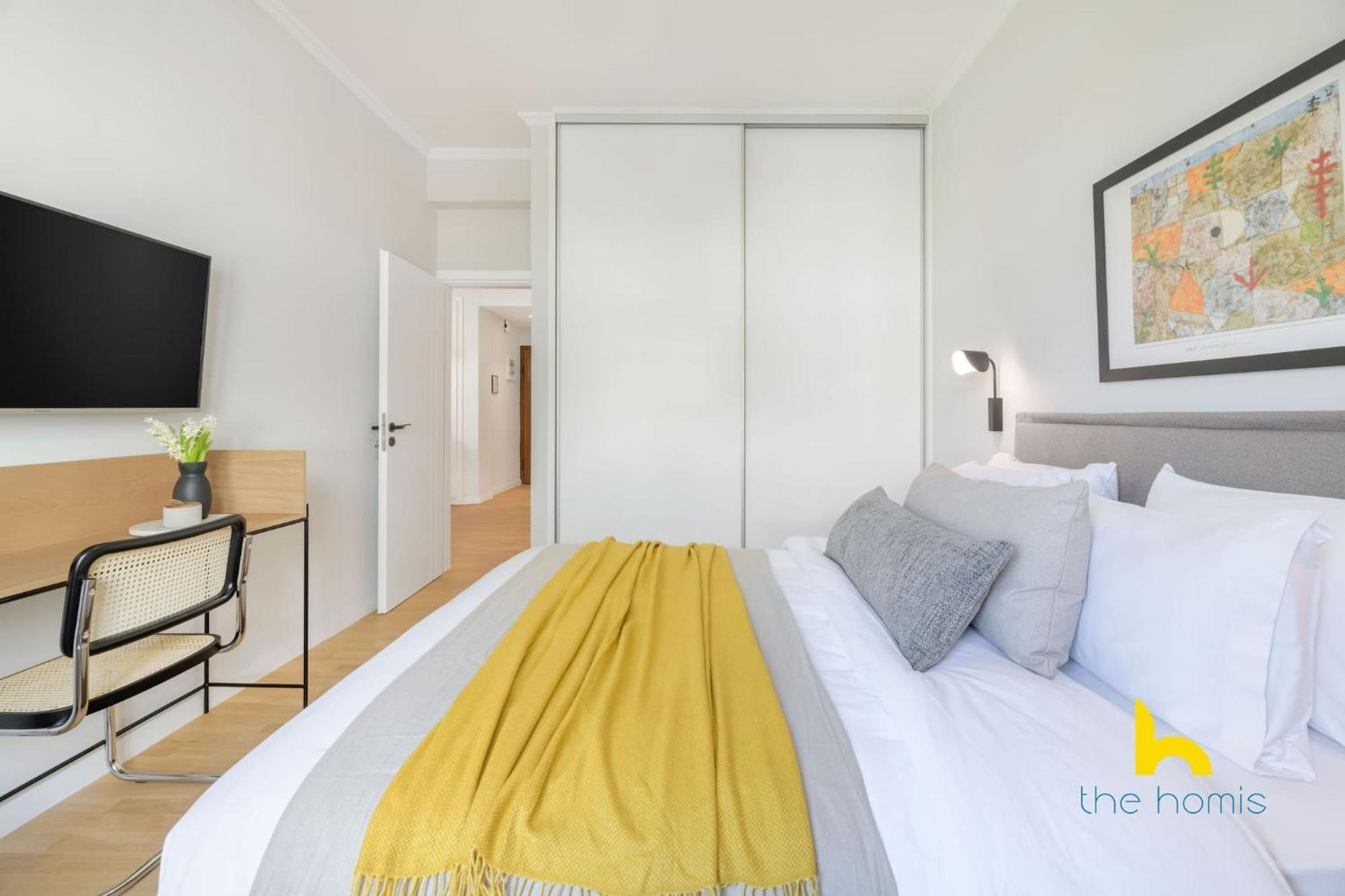 Sun-Splashed 2-Bdr Corner Apartment With Hillside Views! 雅典 外观 照片